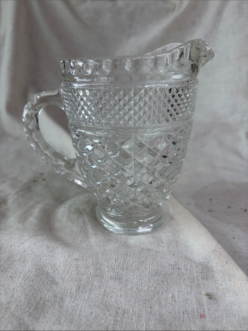 Clear Glass Diamond-Pattern Pitcher – Home Dining